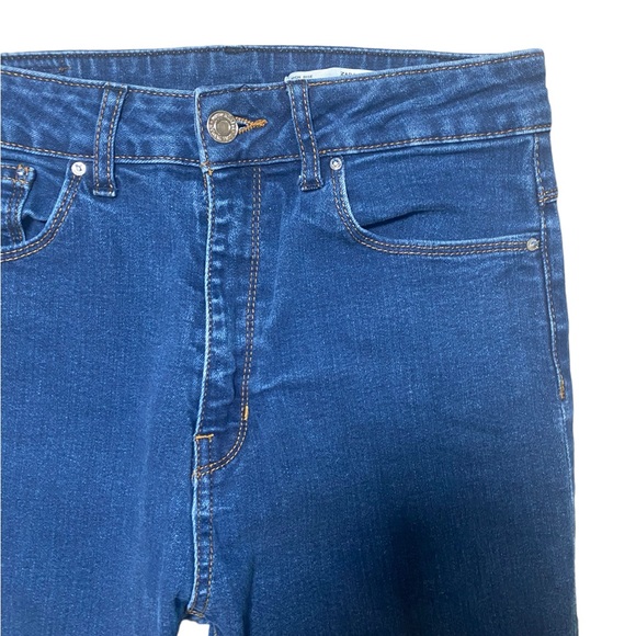 Zara Woman High Rise Jeans - Picture 2 of 4